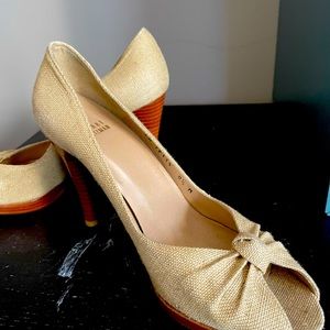 Stuart Weitzman Linen Peep Toe Heels